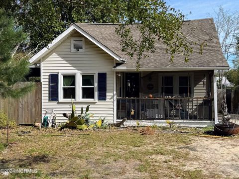 Single Family Residence in Carolina Beach NC 410 Sumter Avenue.jpg