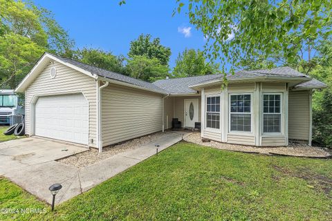 Single Family Residence in Jacksonville NC 1046 Birchleaf Court.jpg