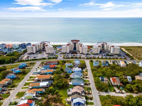 A home in North Topsail Beach