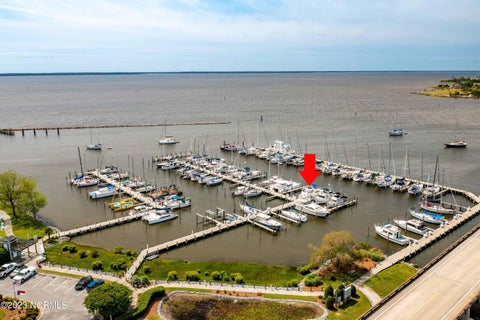 Featured picture for the property 100393129