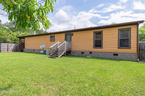 Manufactured Home in Sneads Ferry NC 100 Maplecrest Way 32.jpg