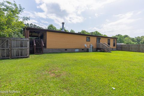 Manufactured Home in Sneads Ferry NC 100 Maplecrest Way 34.jpg