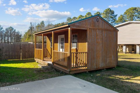 Manufactured Home in Stantonsburg NC 965 Parris Road 27.jpg