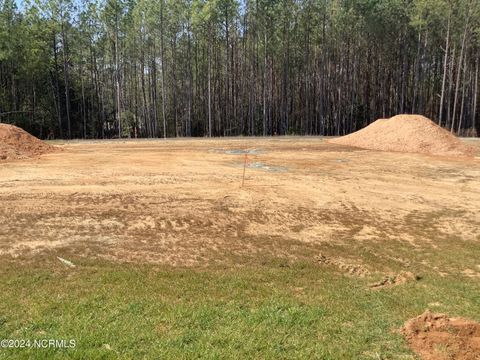 Single Family Residence in Aberdeen NC 312 Glassmine Trail.jpg