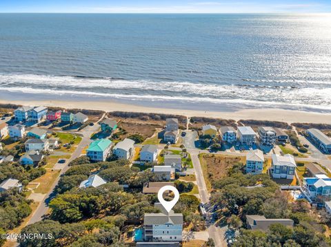 A home in Oak Island