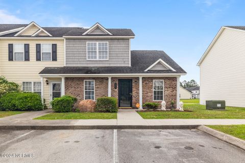 Townhouse in Jacksonville NC 807 Springwood Drive.jpg