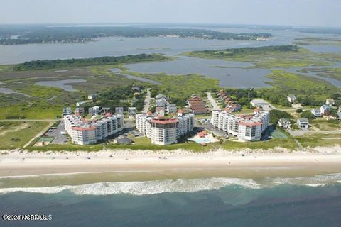 A home in North Topsail Beach