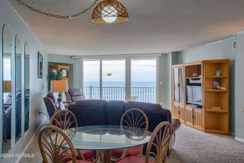 A home in North Topsail Beach