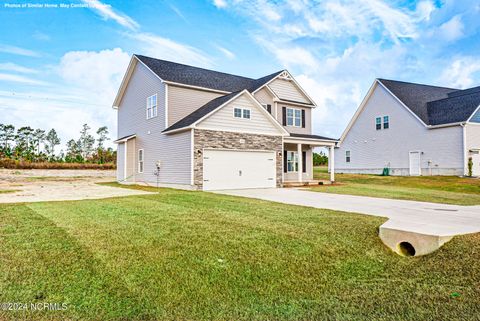 A home in Hubert