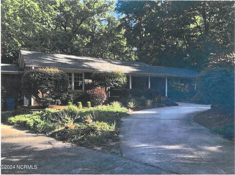 Single Family Residence in Greenville NC 203 Dalebrook Circle.jpg