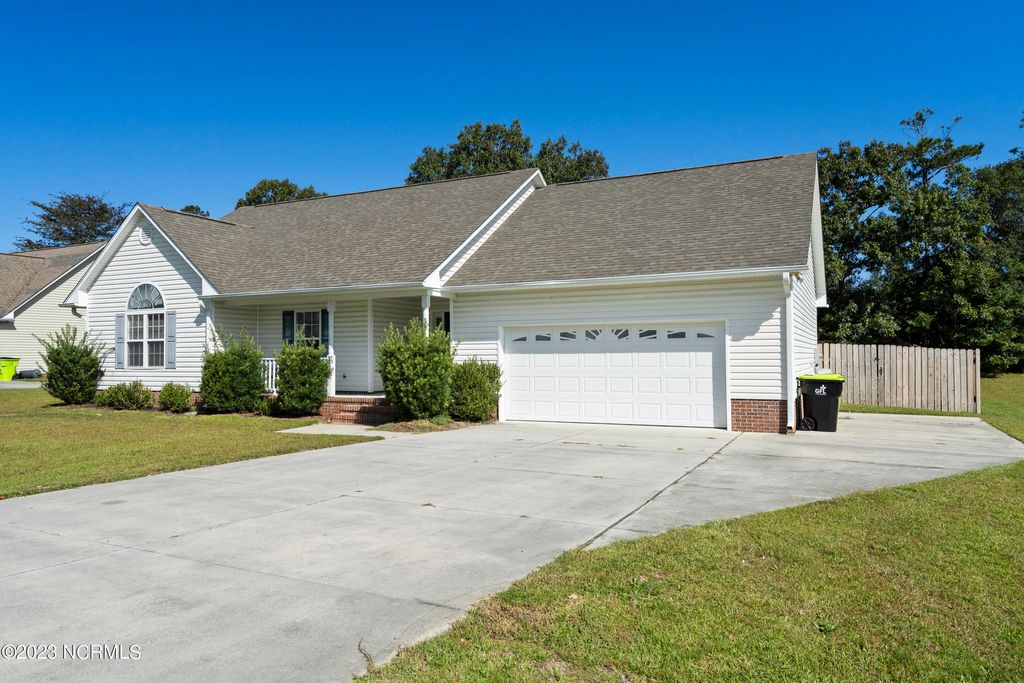 Photo of 127 Secretariat Drive, Havelock, NC 28532 (MLS # 100407482)