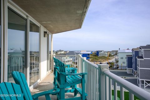 A home in North Topsail Beach