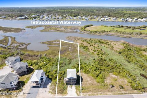 A home in North Topsail Beach