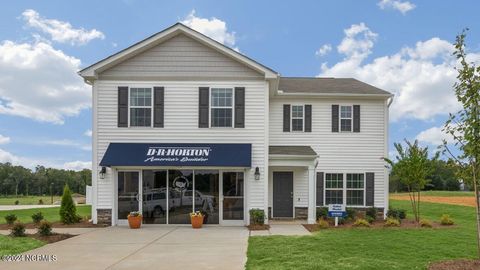 Single Family Residence in West End NC 3008 Platinum Circle.jpg