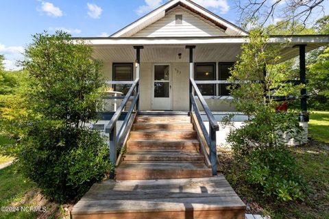 Single Family Residence in Aberdeen NC 503 Thomas Avenue.jpg