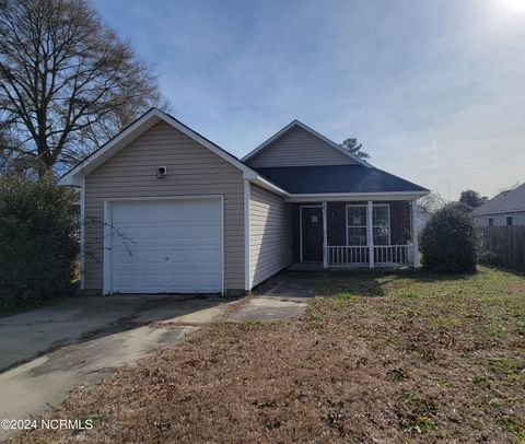 Single Family Residence in Maysville NC 705 Fifth Street.jpg