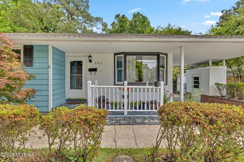 Single Family Residence in Jacksonville NC 902 Davis Street 1.jpg