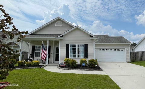 Featured picture for the property 100392898