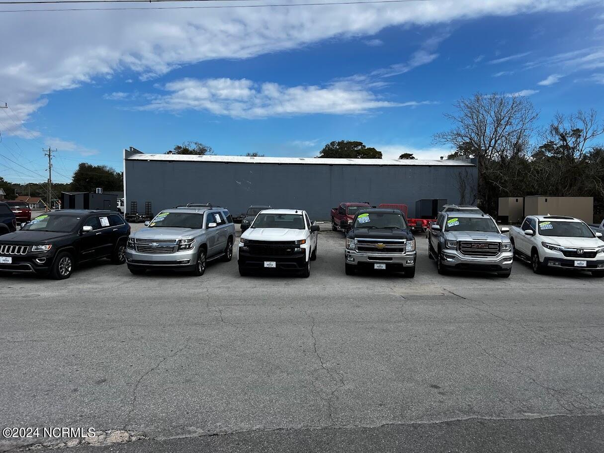 3212 Arendell Street