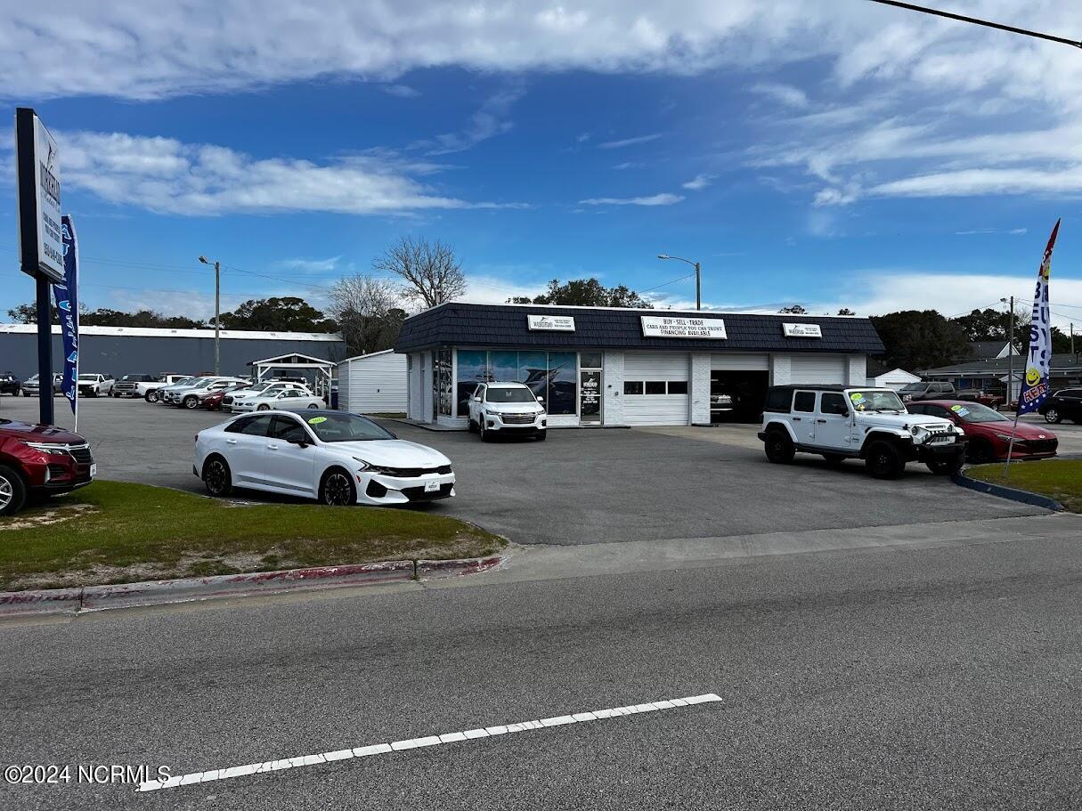 3212 Arendell Street