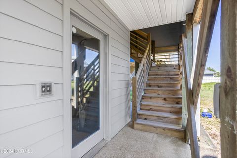 A home in Oak Island