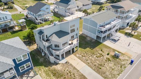 A home in Oak Island