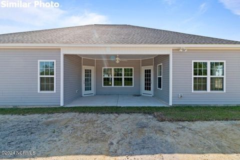 A home in Sneads Ferry