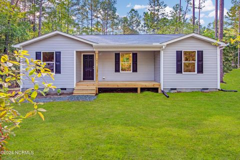 Single Family Residence in Laurinburg NC 4 Stewartsville Road.jpg