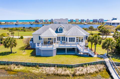 A home in North Topsail Beach