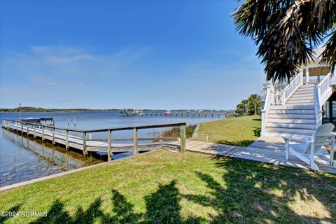 A home in North Topsail Beach