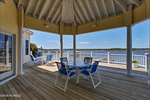 A home in North Topsail Beach