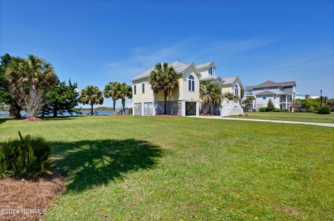 A home in North Topsail Beach