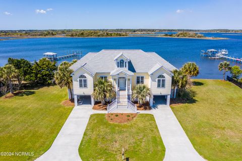 A home in North Topsail Beach