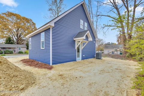 A home in Burgaw