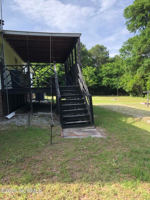 A home in Sneads Ferry