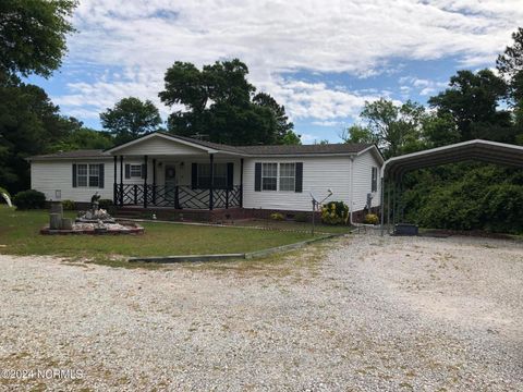 A home in Sneads Ferry