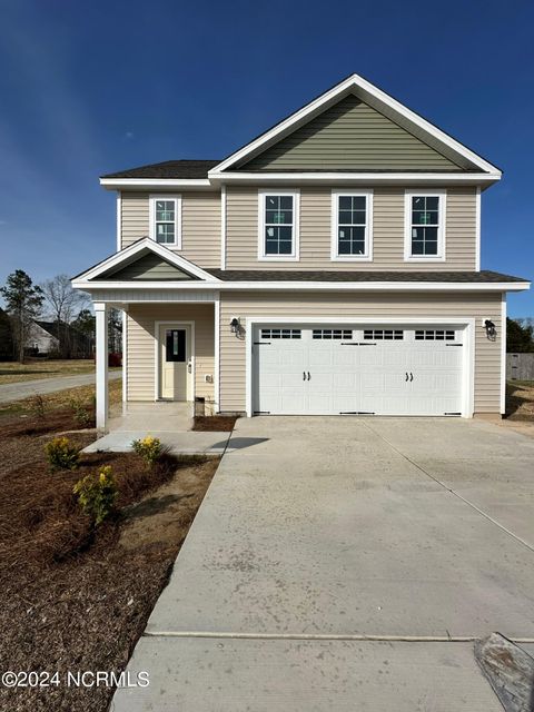 Single Family Residence in Richlands NC 513 Poults Drive.jpg