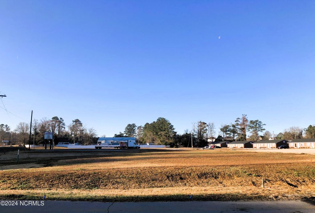 Photo of 1906 Piney Green Road, Jacksonville, NC 28546 (MLS # 100425081)