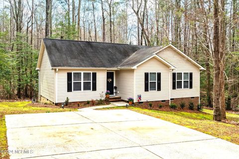 Single Family Residence in Sanford NC 7002 Pine Road.jpg