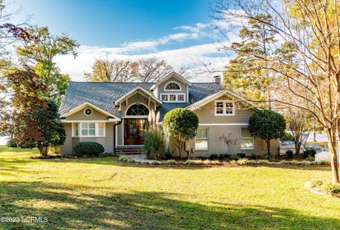 Featured picture for the property 100390801