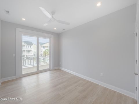 A home in Topsail Beach