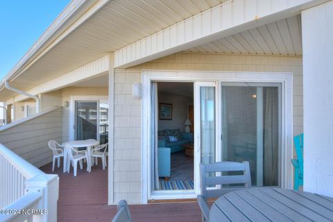 A home in Oak Island