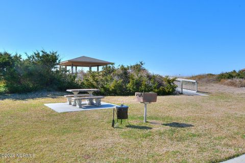 A home in Oak Island