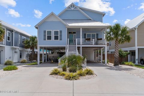 Single Family Residence in Carolina Beach NC 1415 Spot Lane.jpg