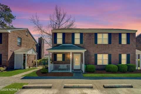 Townhouse in Wilmington NC 5050 Lamppost Circle.jpg
