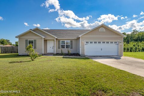 Single Family Residence in Jacksonville NC 301 Reid Court.jpg