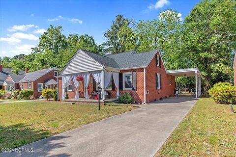 Single Family Residence in Goldsboro NC 1509 Maple Street 1.jpg