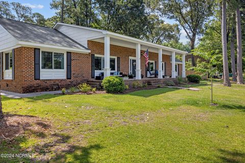 Single Family Residence in Trent Woods NC 406 Pine Crest Road.jpg