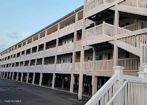 A home in Oak Island