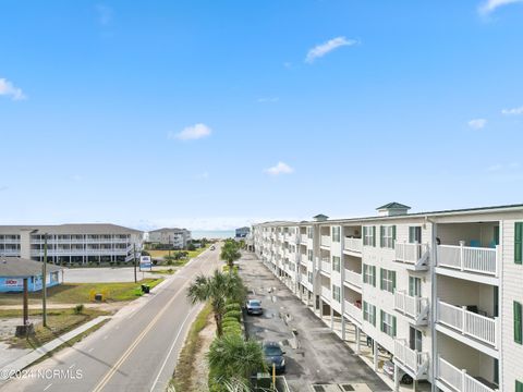 A home in Oak Island